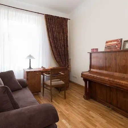 Luxury Glamour Heart Of Old Апартаменты